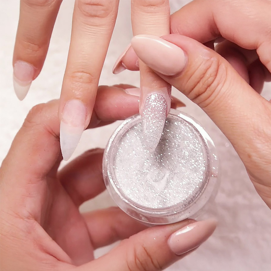 Nail Kiss 