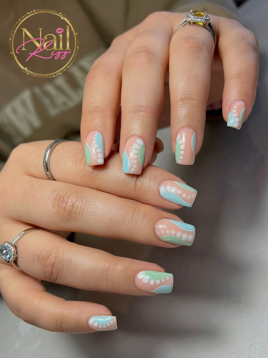 Nail Kiss 