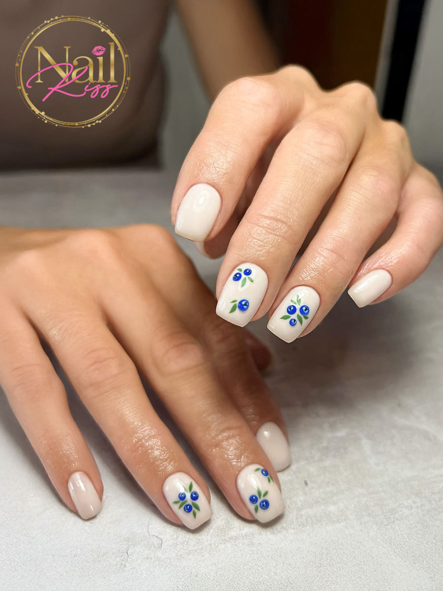 Nail Kiss 