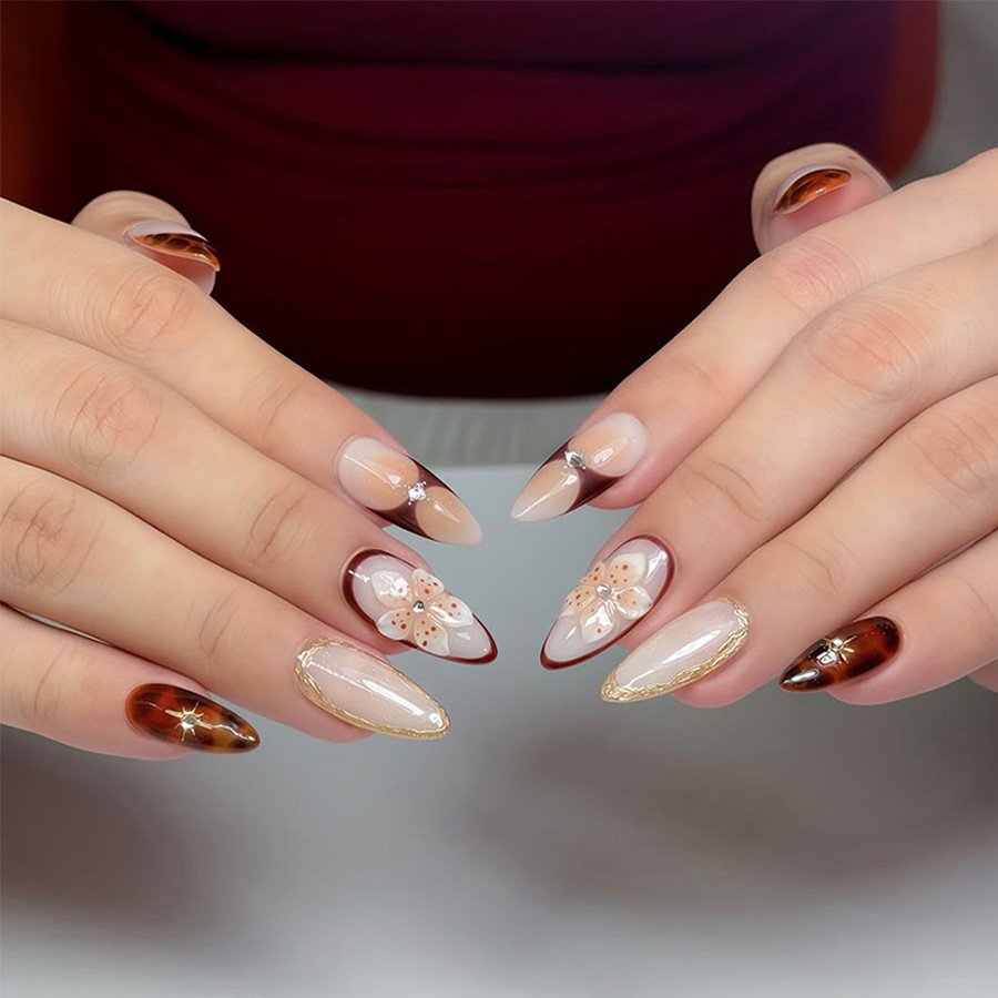 Nail Kiss 
